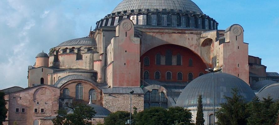 Αγία Σοφία: «Η μετατροπή της σε τζαμί είναι ενάντια στο Κοράνι», λέει τούρκος θεολόγος