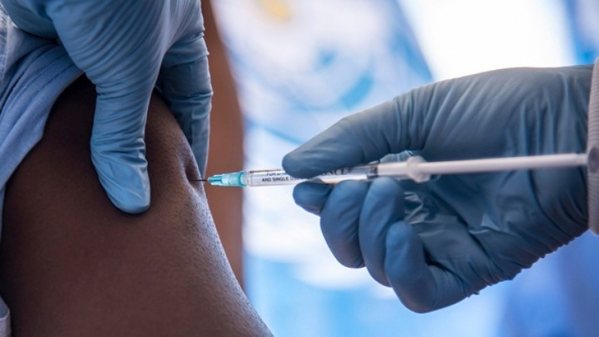 Ξεκινά η συνταγογράφηση για το εμβόλιο της γρίπης – Ποιοι πρέπει να το κάνουν