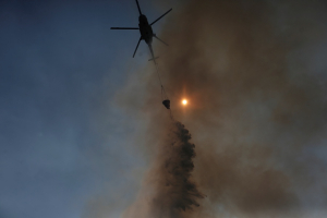 Μεγάλη φωτιά στον Έβρο: Πύρινο μέτωπο τριών χιλιομέτρων σε δύσβατη περιοχή