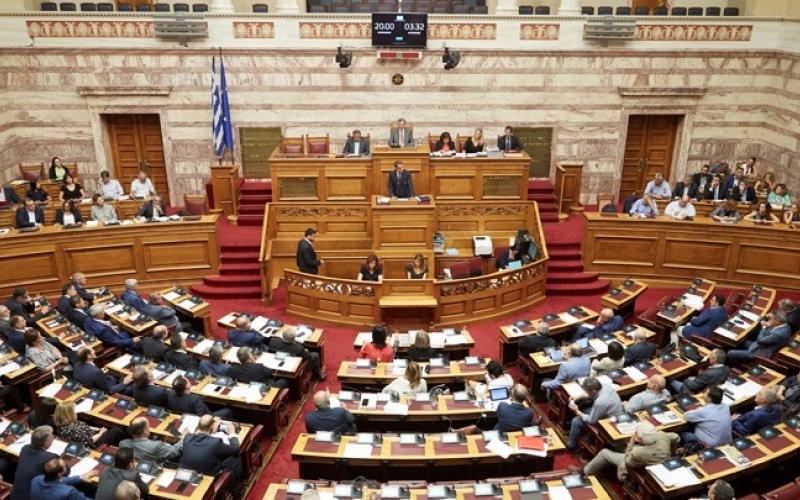 Βουλή: Ο ΣΥΡΙΖΑ δεν ψήφισε απαλλαγή του ΕΝΦΙΑ σε ακριτικά νησιά και πρόγραμμα για 100.000 νέες θέσεις εργασίας