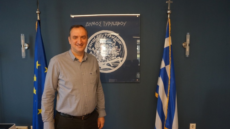 Συγχαρητήριο μήνυμα του Δημάρχου Τυρνάβου Γ. Κόκουρα προς τα Δημοτικά Σχολεία Δαμασίου και Ροδιάς