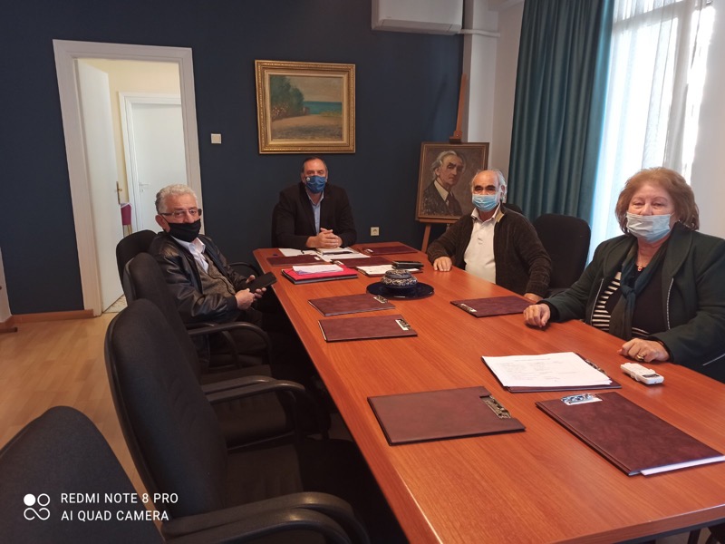 Την συνδρομή του δημάρχου Τυρνάβου Γιάννη Κόκουρα  ζήτησαν πρόεδροι Συλλόγων παράλιων περιοχών για το ιδιοκτησιακό