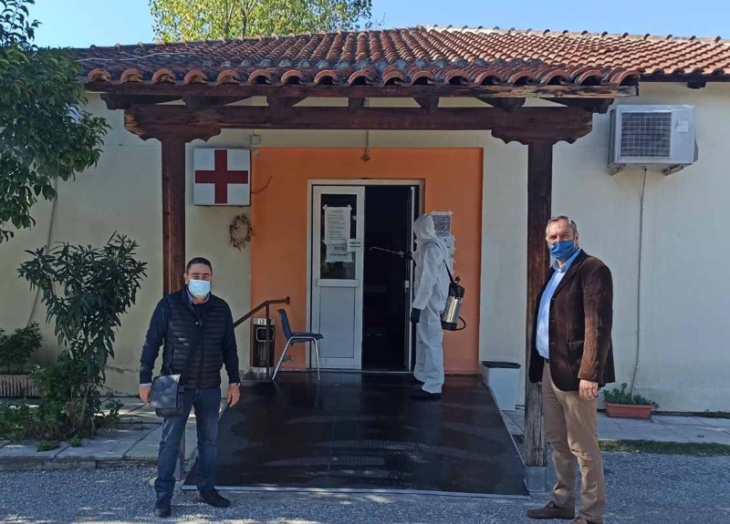 Σε απολύμανση του ΓΕΛ και του Κέντρου Υγείας προχώρησε ο δήμος Τυρνάβου