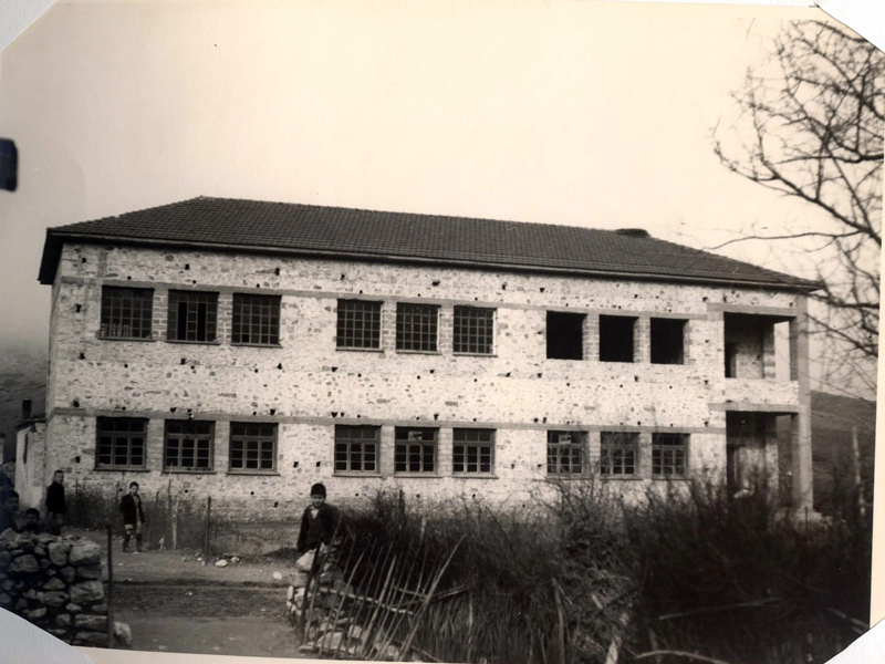 Η ιστορία του Δημοτικού Σχολείου Δαμασίου που καταστράφηκε από το σεισμό