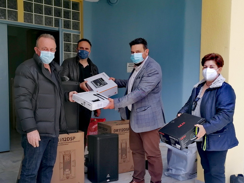 Δωρεά ηχοσυστήματος στο Δημοτικό Σχολείο Δαμασίου από το Γενικό Νοσοκομείο Λάρισας