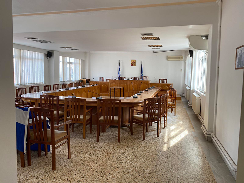 Δεν πραγματοποιήθηκε η συνεδρίαση του Δημοτικού Συμβουλίου Τυρνάβου λόγω έλλειψης απαρτίας