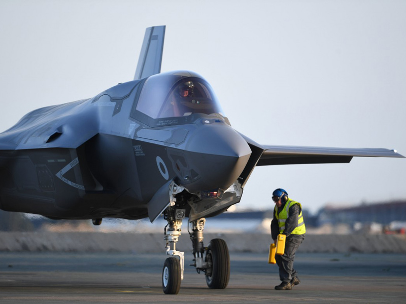 Οι ΗΠΑ ”πνίγουν” οικονομικά την Τουρκία – ”Θα σταματήσουμε την αγορά ανταλλακτικών για τα F-35”