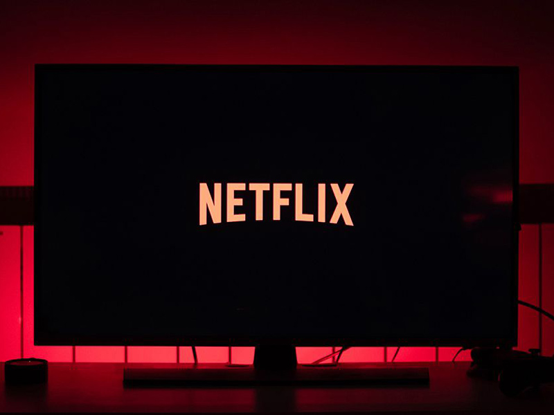 Το Netflix – Βάζει «φρένο» σε όσους μοιράζονται τον λογαριασμό τους
