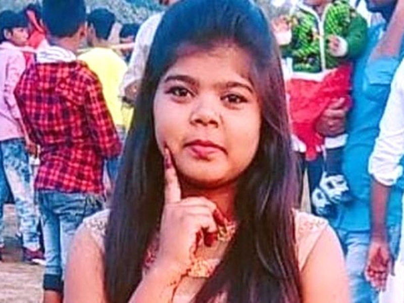 Στην Ινδία μια 17χρονη σκοτώθηκε επειδή φορούσε τζιν