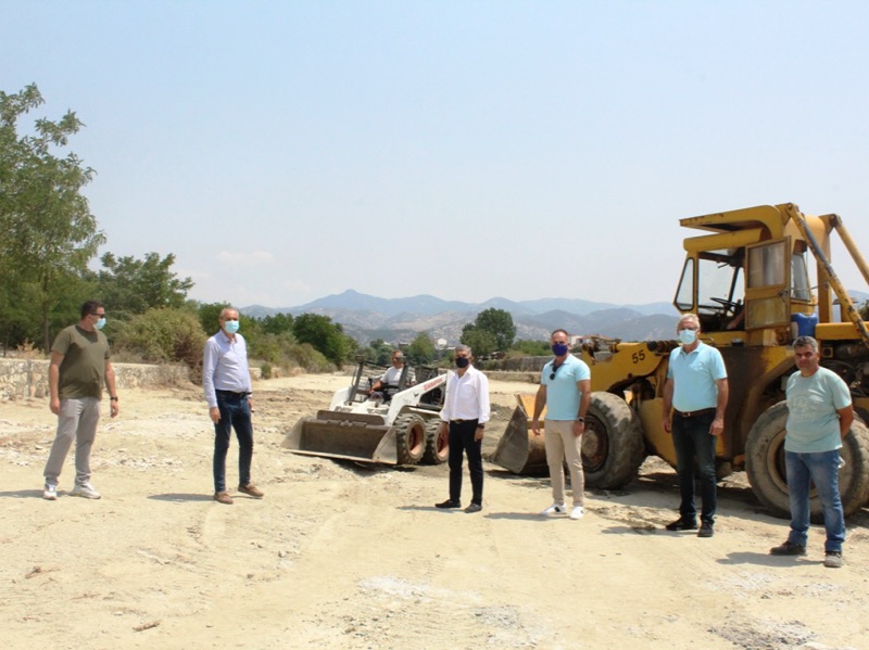 Έργα της Περιφέρειας για την αντιπλημμυρικήπροστασία ρεμάτων και ποταμών της Ελασσόνας επισκέφτηκε ο Κώστας Αγοραστός