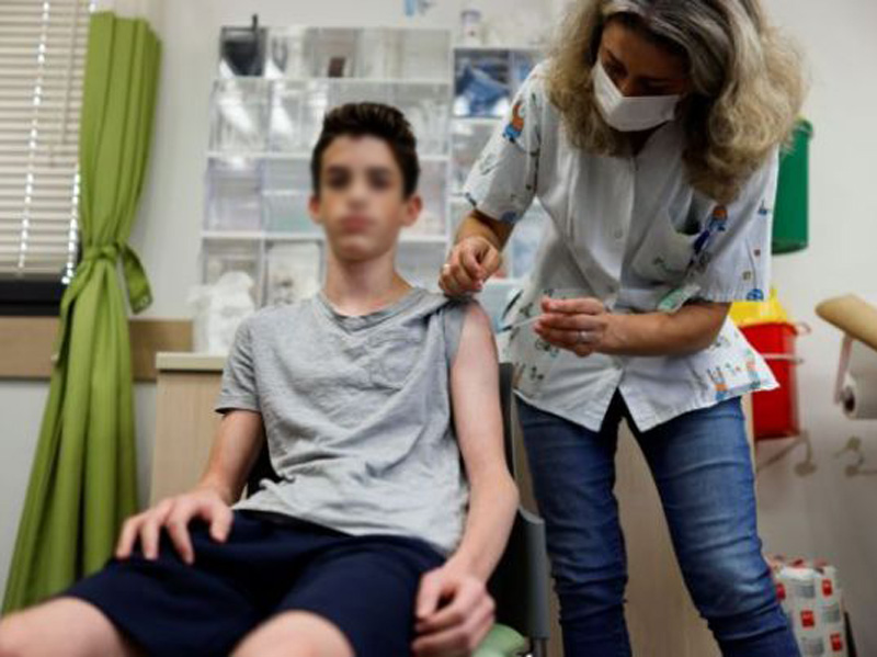 Εμβολιασμός παιδιών: Όχι τρίτη δόση σε κάτω των 18 ετών, ποιοι κάνουν μία δόση