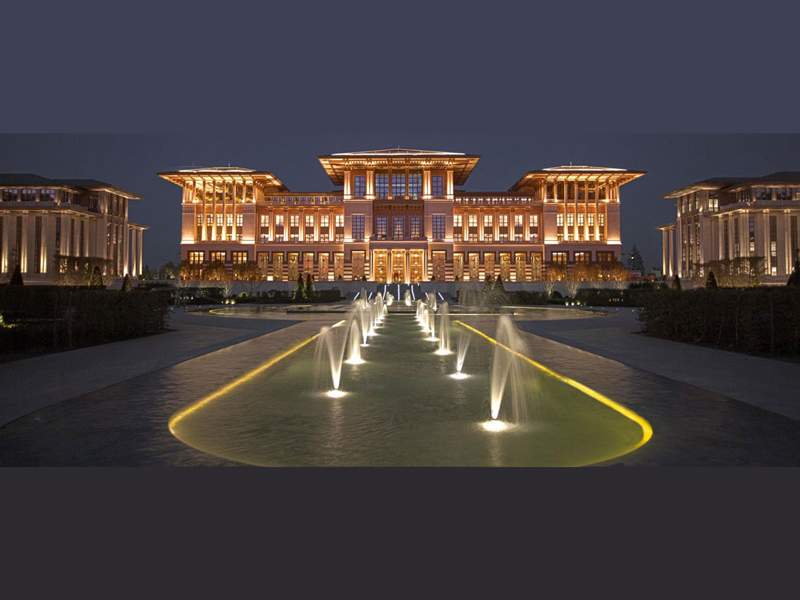 Εικόνες απίστευτης χλιδής έρχονται στη δημοσιότητα από το νέο παλάτι του Ταγίπ Ερντογάν με τα 300 δωμάτια