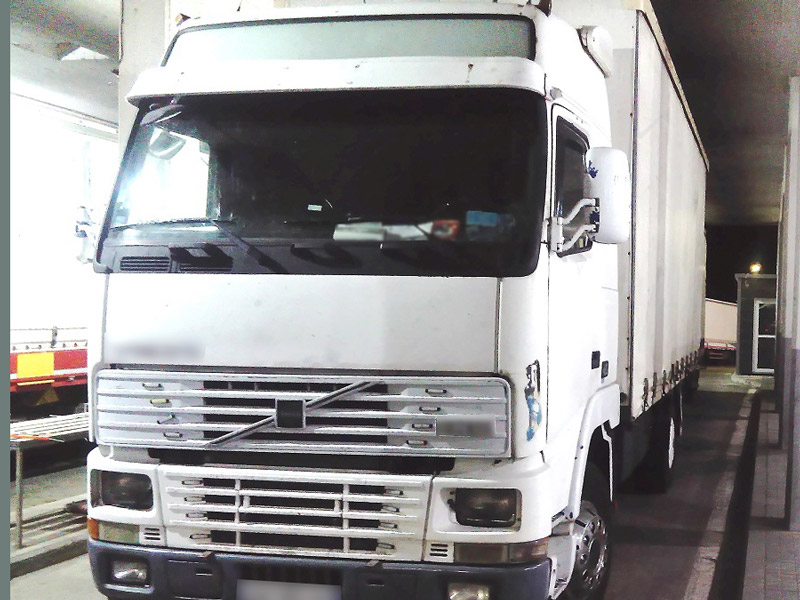Μπλόκο από τους ελεγκτές ΑΑΔΕ σε φορτηγό με περισσότερα από 90 κιλά χασίς
