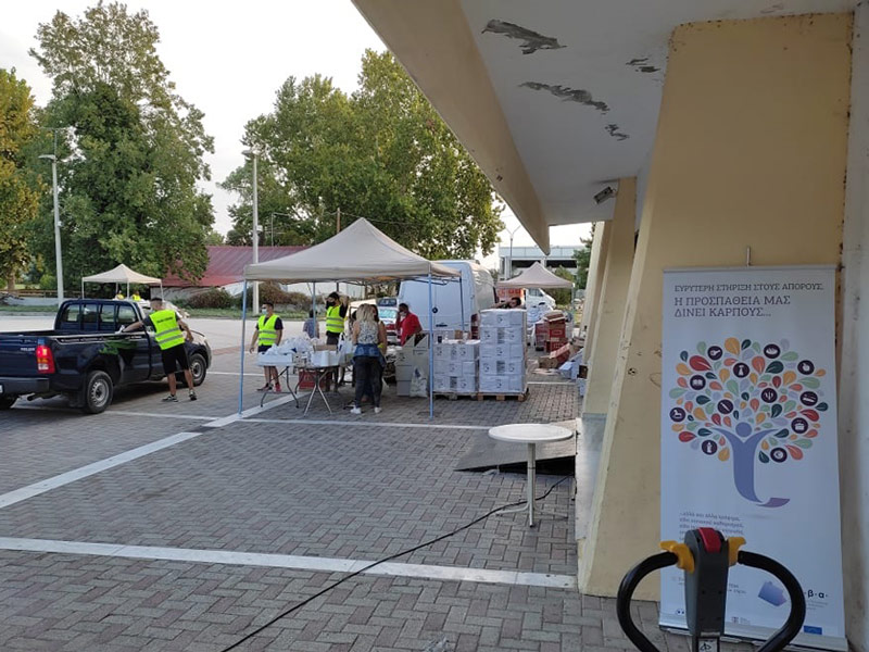 Πραγματοποιήθηκε διανομή τροφίμων για τους δικαιούχους του προγράμματος ΤΕΒΑ στο Δήμο Τυρνάβου