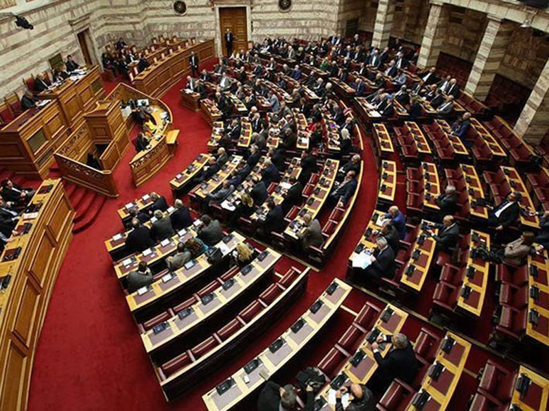 Βουλή: Υπερψηφίστηκαν τα μέτρα στήριξης για το δυστύχημα στα Τέμπη