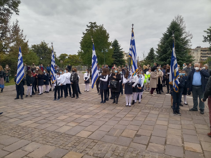 Οι μαθητές τίμησαν σήμερα στη Λάρισα την Εθνική Επέτειο της 28ης Οκτωβρίου
