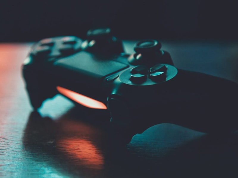 Έρευνες έδειξαν ότι παίζοντας online games, καις τις ίδιες θερμίδες με 1000 κοιλιακούς!