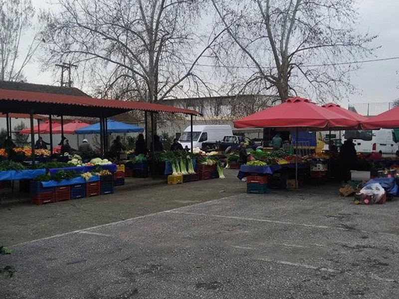 Την Παρασκευή η λαϊκή αγορά του Τυρνάβου λόγω της αργίας της 28ης Οκτωβρίου