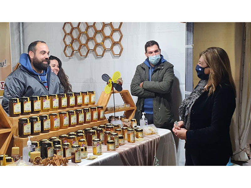 Ε.ΛΙΑΚΟΥΛΗ:  « Οι Μελισσοκόμοι μας,  αναδεικνύουν το ¨χρυσάφι¨ της Θεσσαλίας»