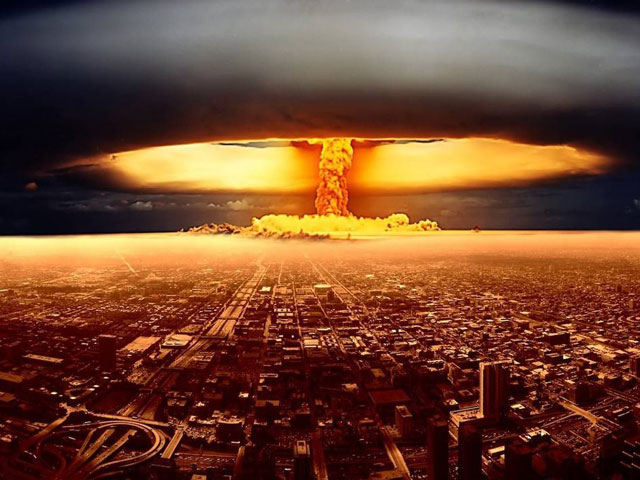 10 πράγματα που πρέπει να έχεις σε περίπτωση επίθεσης με πυρηνικά