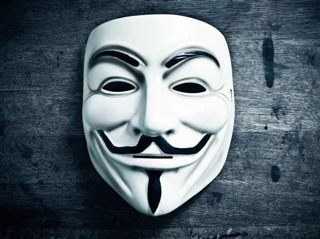 Anonymous: Χάκαραν ρωσική υπηρεσία πληροφορίων 360.000 έγγραφα στη φόρα