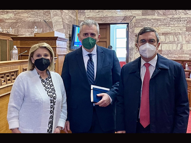 Μάξιμος στη Βουλή: Κίνδυνος να ενταθούν τα δίκτυα σωματεμπορίας από την Ουκρανία