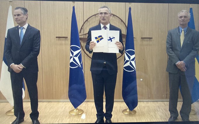 Φινλανδία και Σουηδία κατέθεσαν αίτημα ένταξης στο ΝΑΤΟ