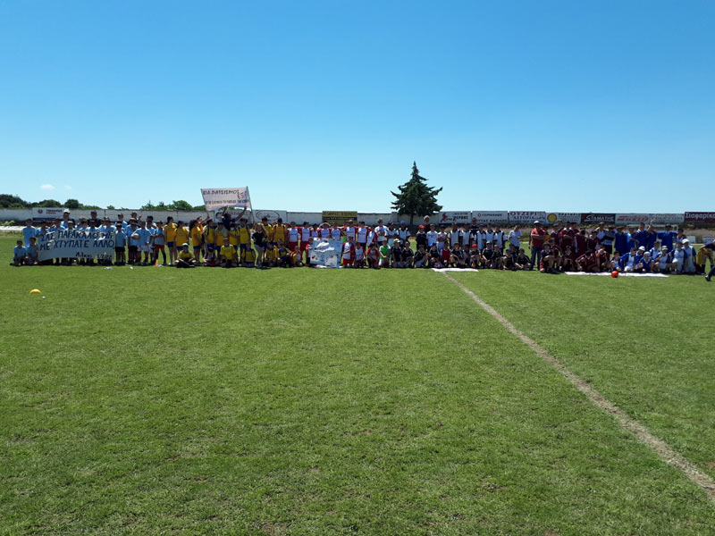 Tουρνουά ποδοσφαίρου δημοτικών σχολείων Τυρνάβου (φωτογραφίες-βιντεο)