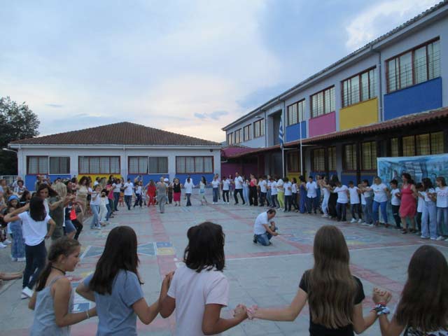 Μια αξέχαστη γιορτή αποφοίτησης στο 1ο Δημοτικό Σχολείο Τυρνάβου