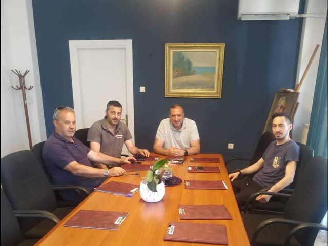 Συνάντηση του Δημάρχου Τυρνάβου Ιωάννη Κόκουρα με τον Εμπορικό Σύλλογο Τυρνάβου