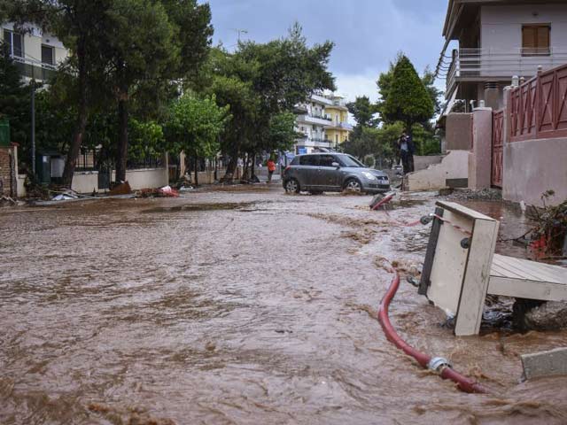 Πλημμύρες στην Μάνδρα: Οριστικά αθώα η Δούρου και ακόμη 5 κατηγορούμενοι