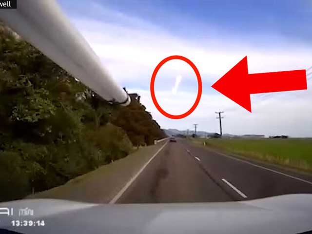 Σπάνιο εντυπωσιακό βίντεο από μετεωρίτη κατέγραψε με την κάμερα του ένας υδραυλικός στη Νέα Ζηλανδία