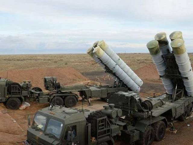 Μενέντεζ: ”Ξεκάθαρη παραβίαση των κυρώσεων των ΗΠΑ” για το ενδεχόμενο η Τουρκία να αποκτήσει επιπλέον συστοιχίες του ρωσικού αντιπυραυλικού συστήματος S-400