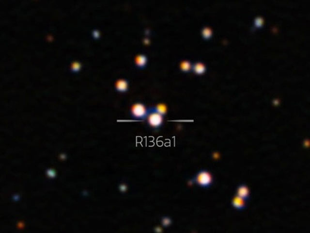 Αστρονόμοι παρουσίασαν την καθαρότερη φωτογραφία του μεγαλύτερου άστρου στο σύμπαν