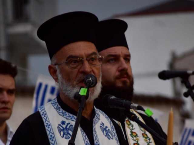 Η Ομιλία του Αρχιερατικού επιτρόπου Τυρνάβου Πάτερ Γεώργιου για την εκδήλωση αναπαράστασης της πόλης του Τυρνάβου