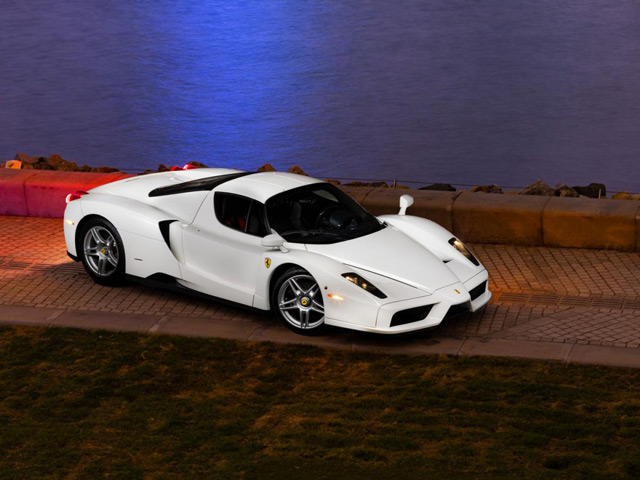 Ferrari Enzo white 02
