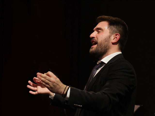 Ο Θέμης Σαμαντζής ανέλαβε τα ορχηστρικά ηνία της Φιλαρμονικής Ορχήστρας Σκιάθου