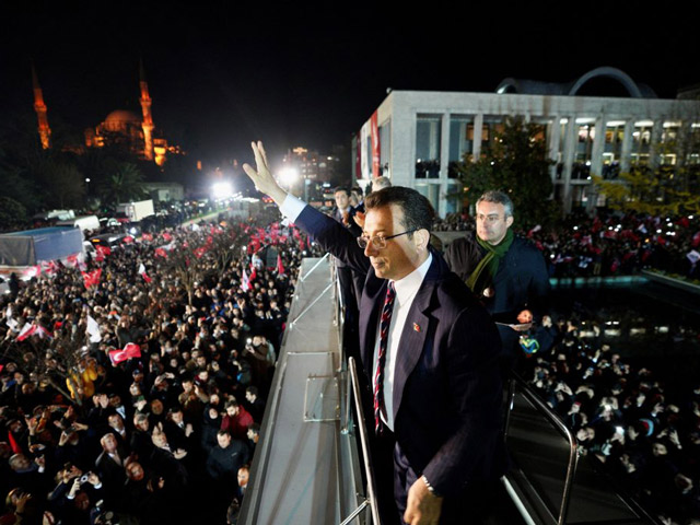 Πώς ο Ερντογάν μεθοδεύει την πολιτική εξόντωση του αντιπάλου του Εκρέμ Ιμάμογλου