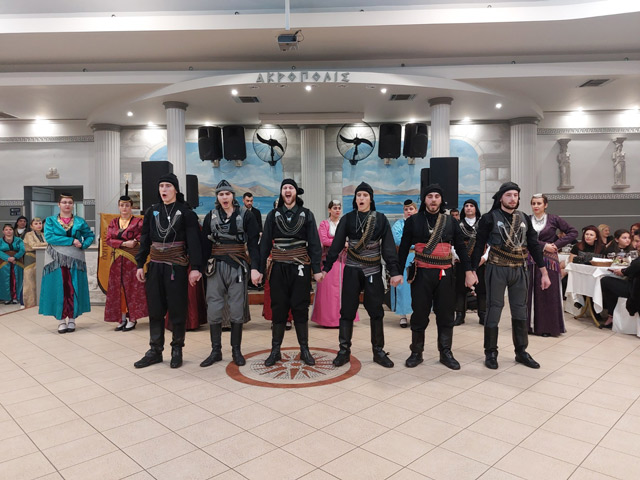 Με μεγάλη επιτυχία ο ετήσιος χορός του Ποντιακού Συλλόγου Τυρνάβου