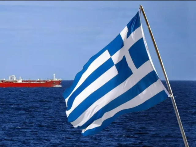 Ανάμεσα στα κορυφαία Νηολόγια του κόσμου η ελληνική σημαία