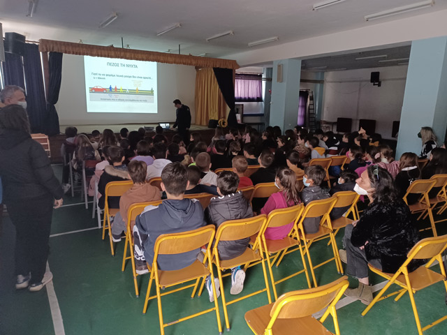 Ενημέρωση για κυκλοφοριακή αγωγή στο 1ο Δημοτικό Σχολείο Τυρνάβου