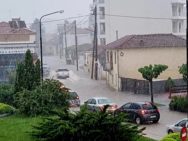 Πρωτοφανή χιλιοστά βροχής στην πόλη των Τρικάλων και στα χωριά της περιοχής