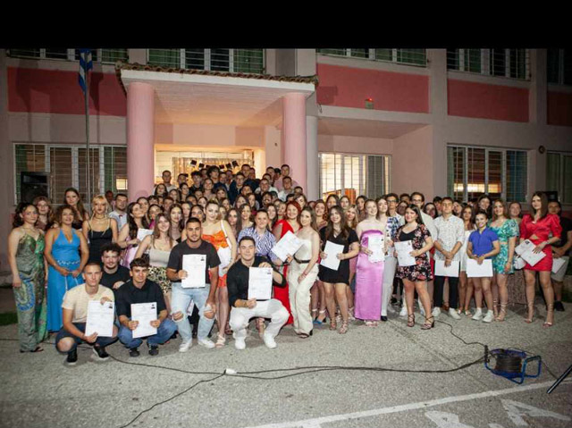 Όμορφη τελετή αποφοίτησης στο ΓΕΛ Τυρνάβου