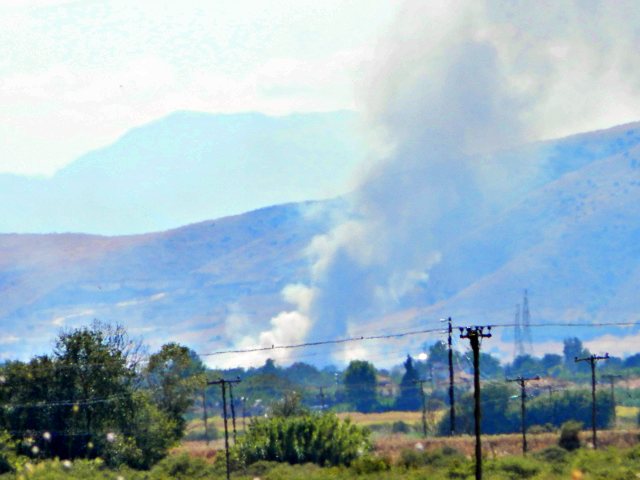 Φωτιά έξω από την Αμυγδαλέα Λάρισας