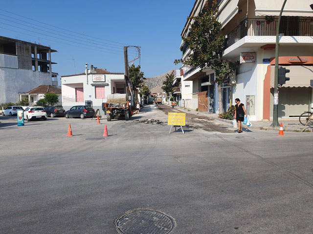 Ξεκίνησαν οι ασφαλτοστρώσεις σε κεντρικούς δρόμους στον Τύρναβο – Κλειστή η Μακεδονίας
