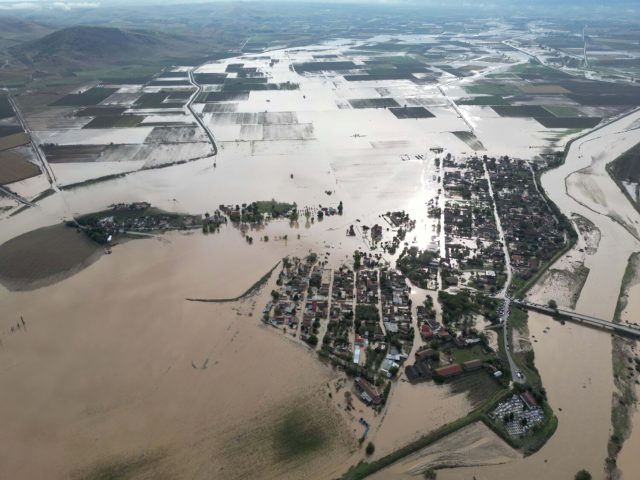 Μήνυση κατά παντός υπευθύνου από κατοίκους του Μ. Ευϋδρίου Φαρσάλων για της πλημμύρες