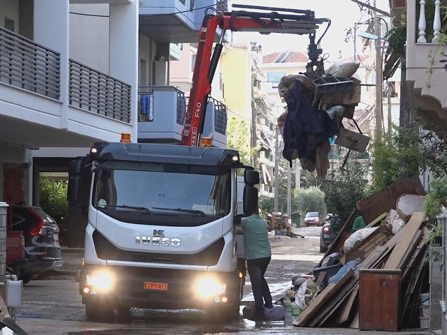 Δήμος Λαρισαίων: Συνεχίζονται οι εργασίες καθαρισμού στις πληγείσες συνοικίες της πόλης