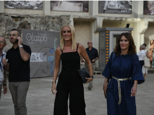 Η Τάνια Δόκου στην πρώτη εκδήλωση στο Αρχαίο Θέατρο Λάρισας