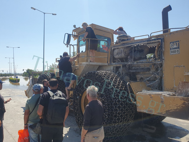 Με αυτόν τον ”γίγαντα” περνούν το δρόμο στις Εργατικές Γιάννουλης όσοι έχουν πραγματικά ανάγκη