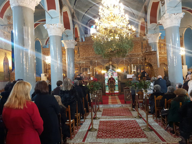 Η Χριστουγεννιάτικη Πανηγυρική Θεία Λειτουργία στην Παναγία Φανερωμένη Τυρνάβου